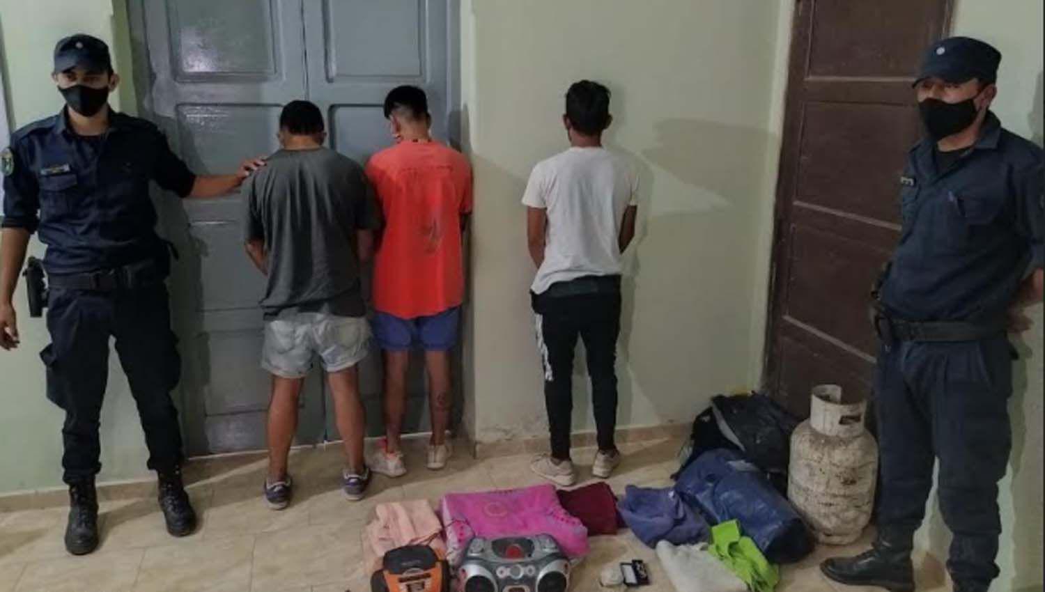 Herrera- Tres joacutevenes ingresaron a robar en una casa sin moradores