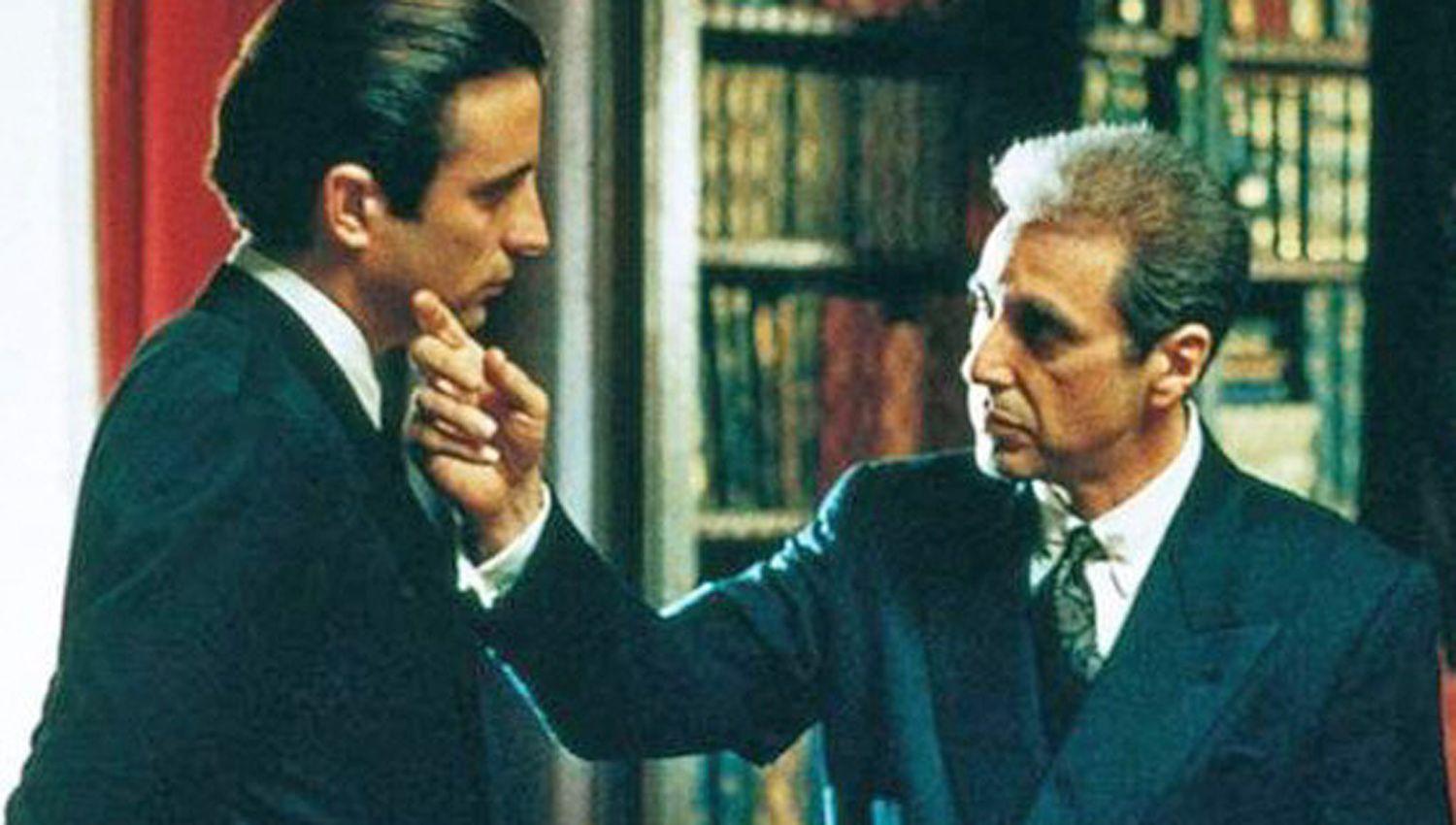 Andy García y Al Pacino en una memorable escena de la película