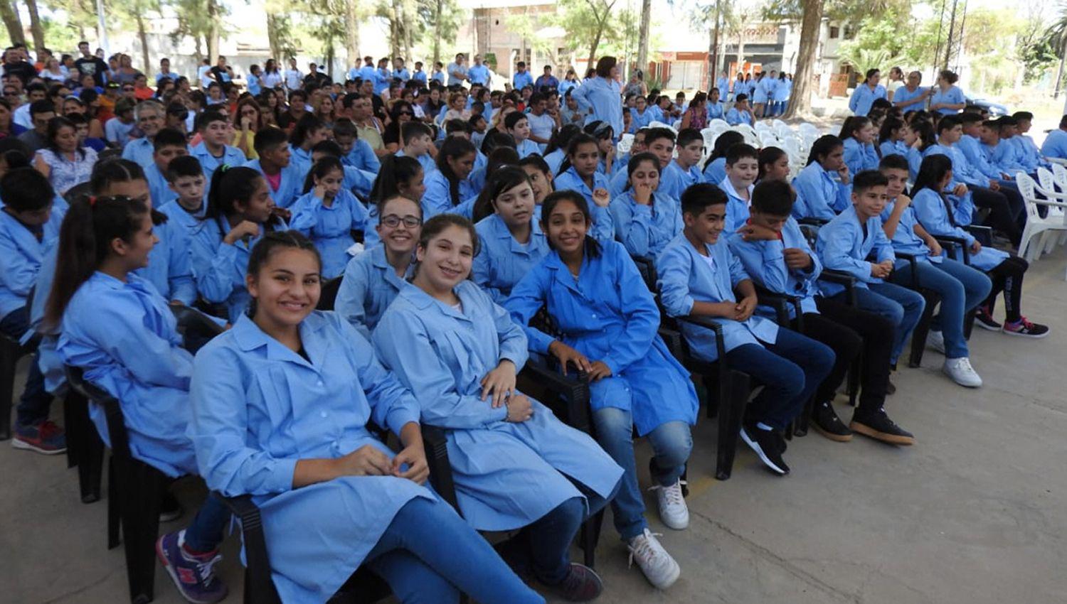 A diferencia del año pasado esta vez sern cuatro los
actos para respetar el distanciamiento social obligatorio