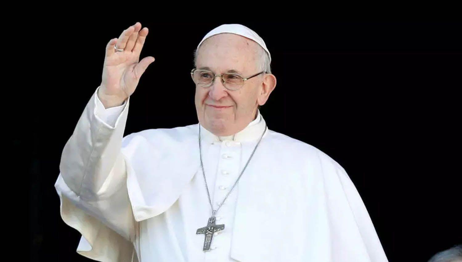 El Papa Francisco cumple hoy 84 antildeos