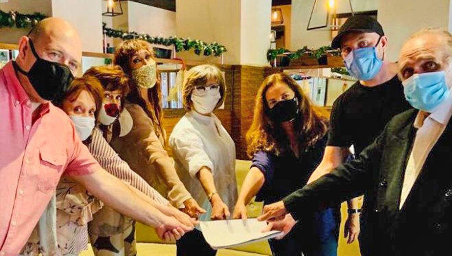 Brujas celebraraacute los treinta antildeos sobre el escenario