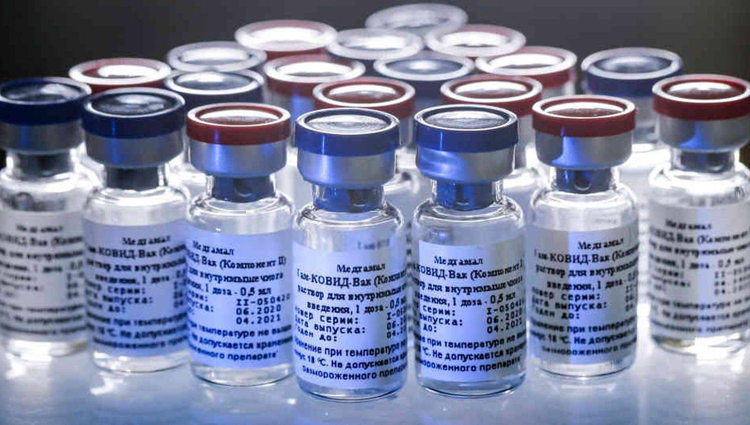 El Gobierno asegura que el jueves llegariacutean las primeras 300000 dosis de la vacuna rusa