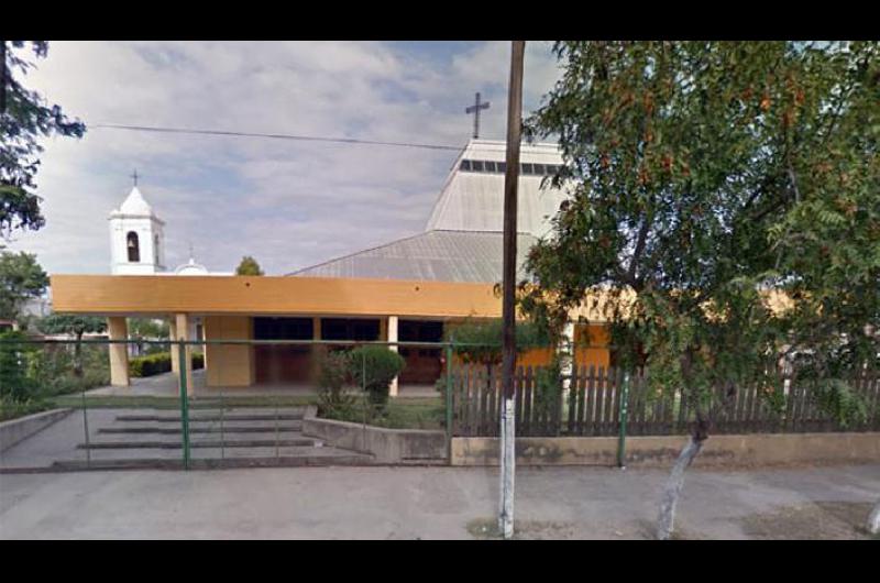 La parroquia Santiago Apoacutestol informoacute los nuevos horarios de misas
