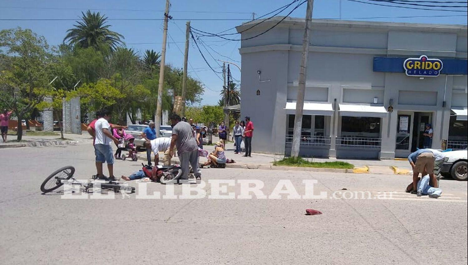 Tres heridos por un violento choque en Antildeatuya