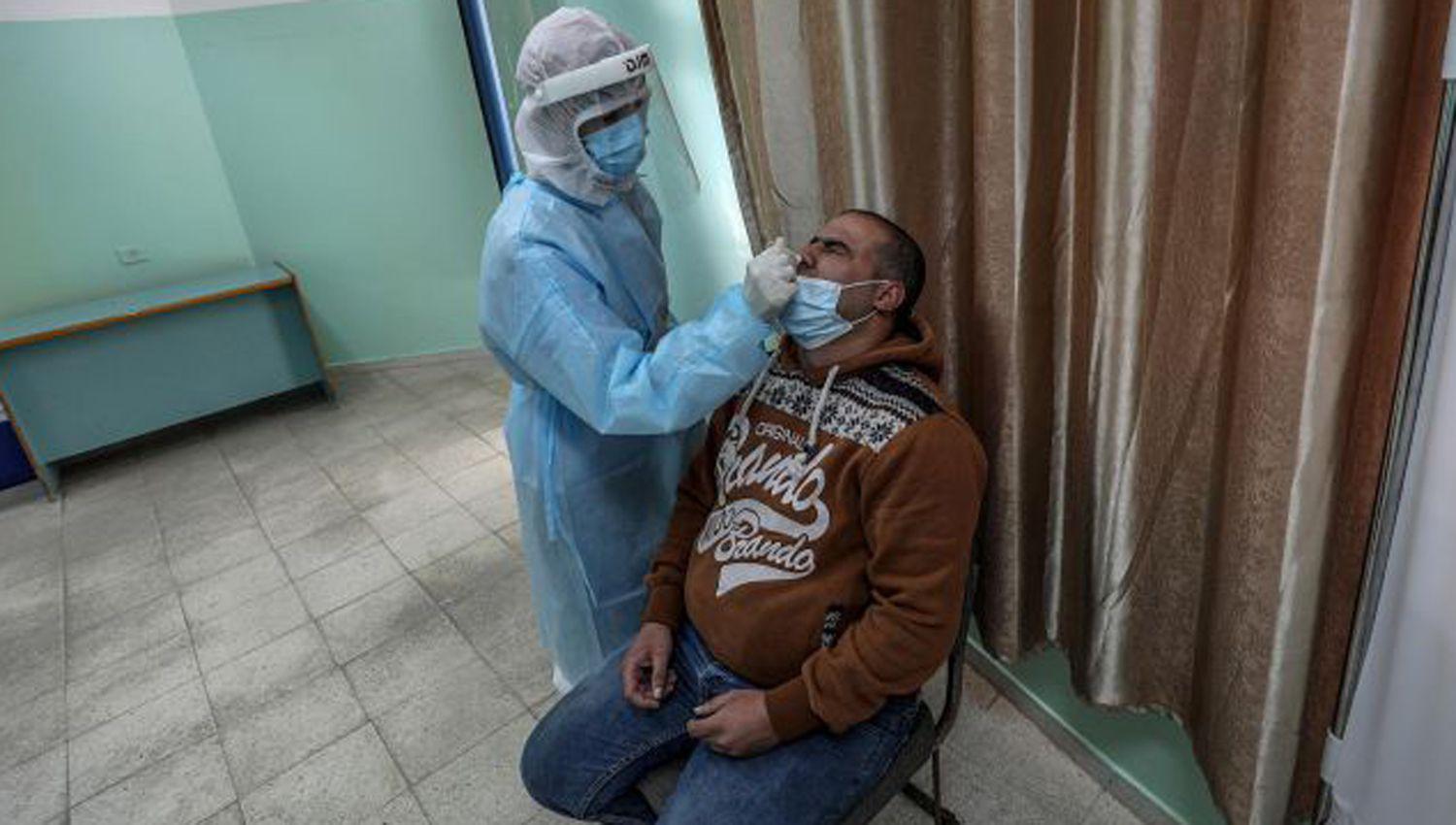 Confirmaron 149 muertes y 5030 nuevos contagios en las uacuteltimas 24 horas en el paiacutes
