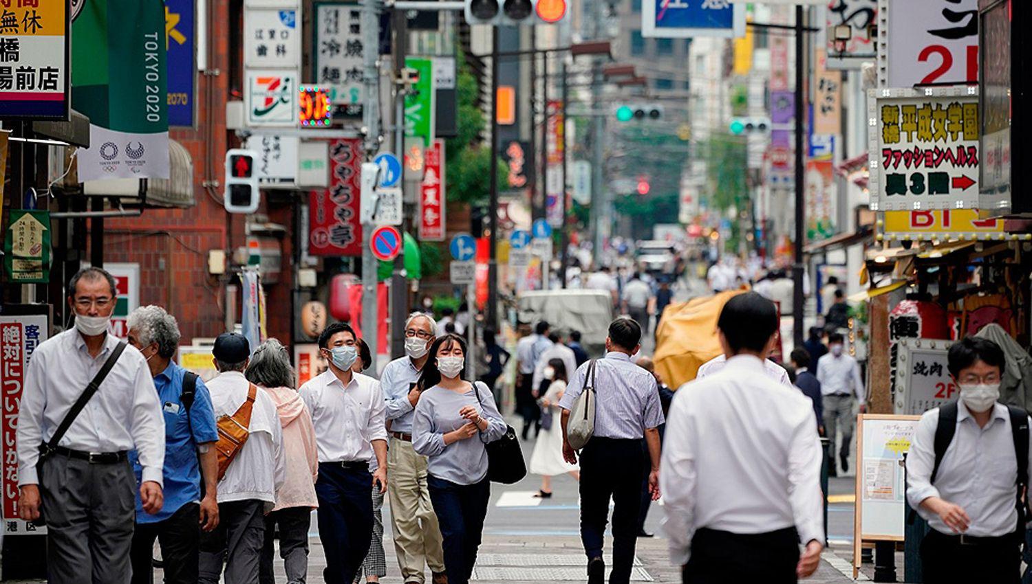 Japoacuten analiza declarar el estado de emergencia por un reacutecord de casos de coronavirus en Tokio