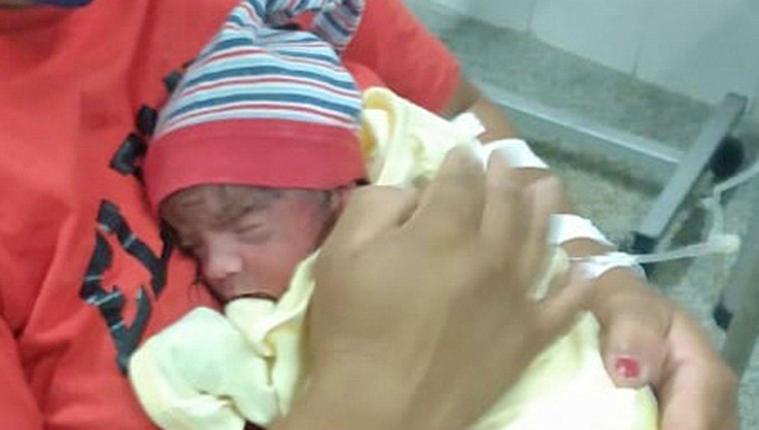 Un sietemesino fue el primero en nacer este antildeo en la ciudad de Antildeatuya