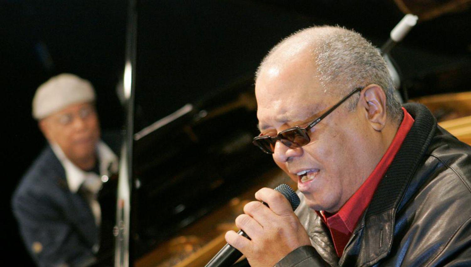 LA PANDEMIA INSPIROacute A PABLO MILANEacuteS CON ldquoESPERANDO EL MILAGROrdquo