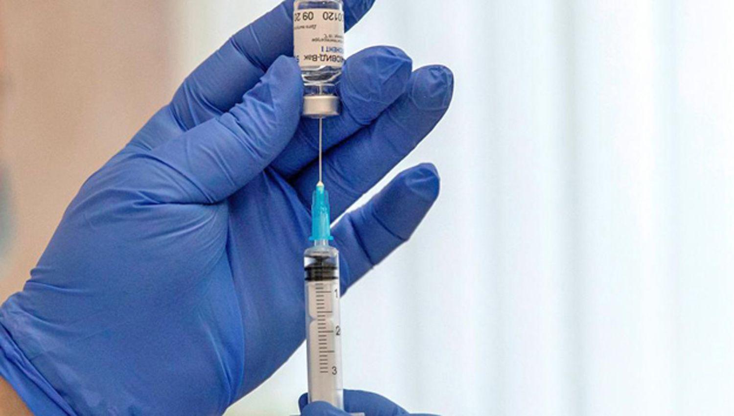 El Ministerio de Salud dio precisiones sobre la vacuna contra el Covid