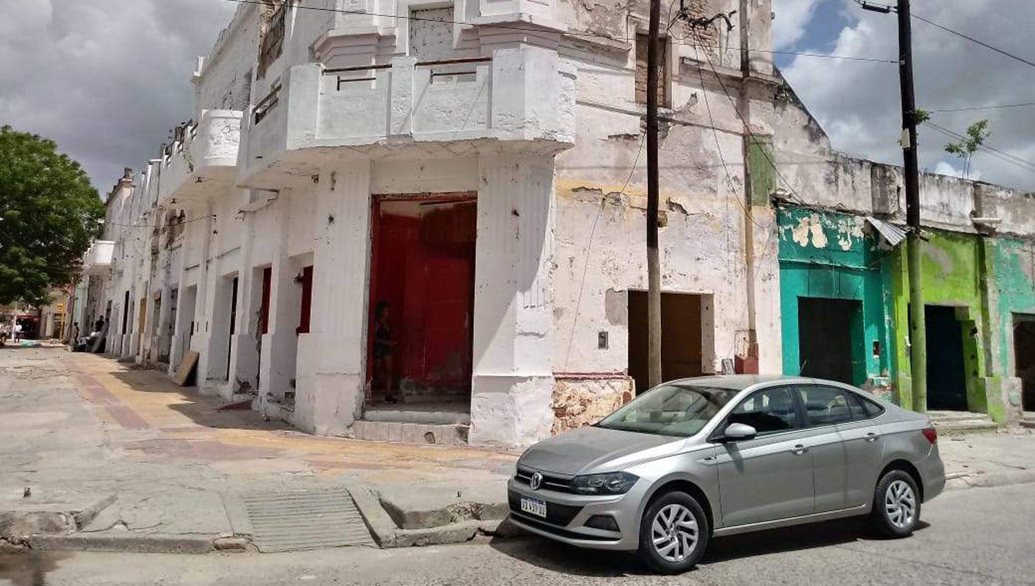Configuran un ambicioso proyecto para dotar al ex hotel Italia de locales comerciales baños etc