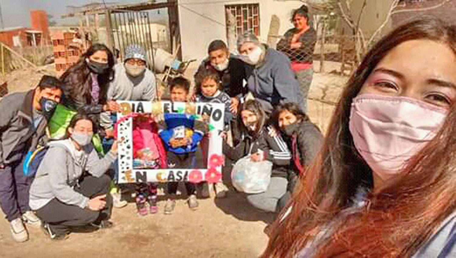 Varias ONG organizan agasajos  para los nintildeos que menos tienen  y para los internados en el Cepsi