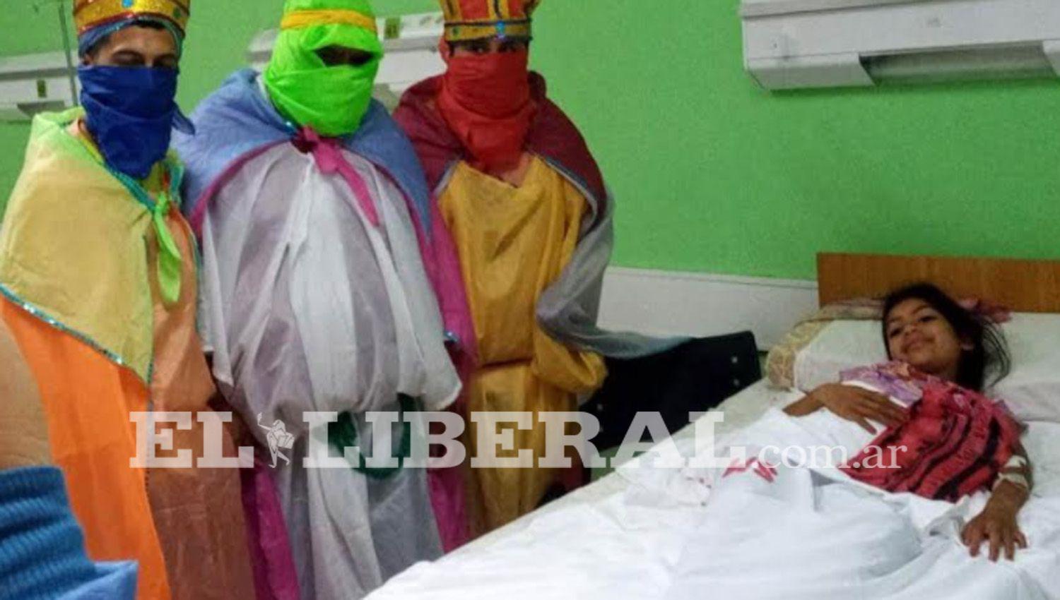 Los Reyes Magos recorrieron los barrios y el hospital loretano