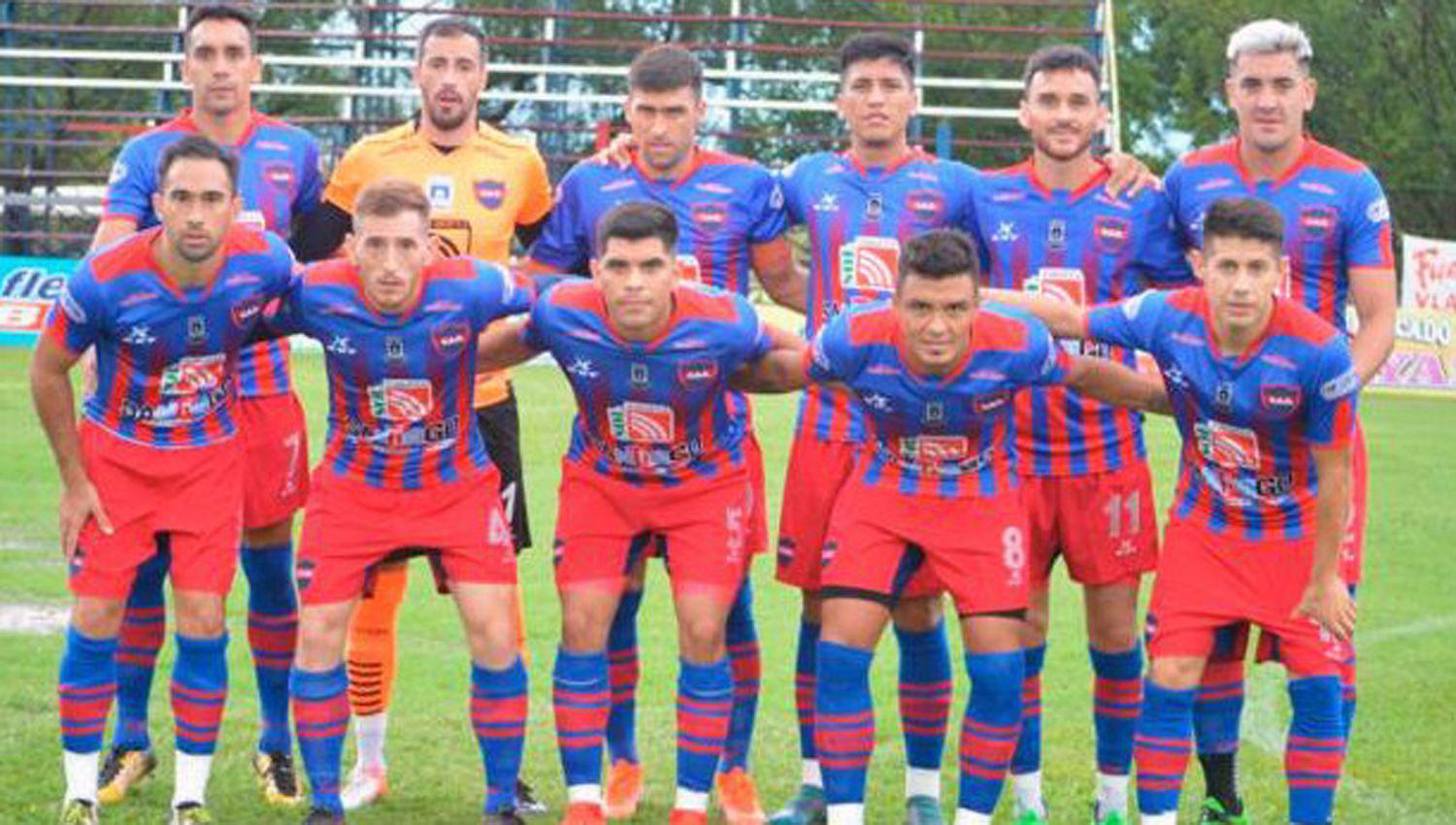 Guumlemes ganoacute se metioacute en la final y suentildea con el ascenso a la Primera Nacional