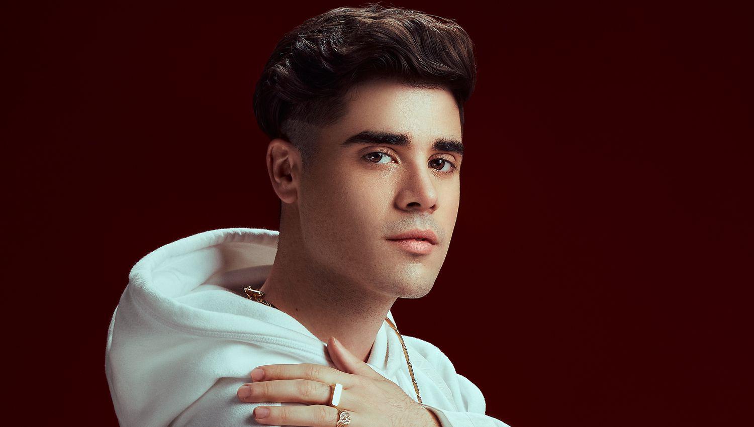 VIDEO El cantante argentino Guido Moraacuten le reveloacute a EL LIBERAL cuaacutel es su ldquoKarmardquo