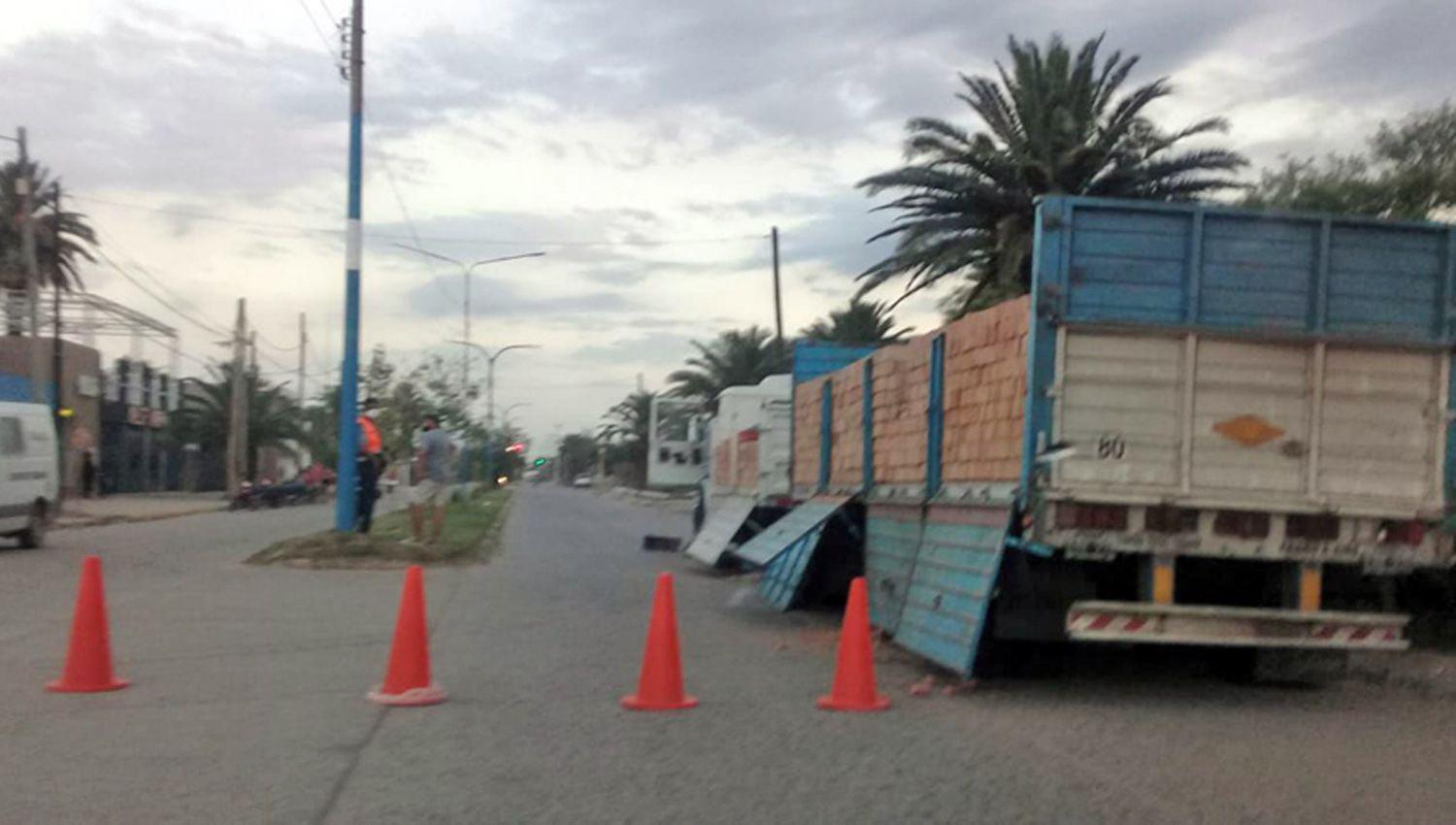 Los camioneros sospechosos  de traer cocaiacutena desde Rosario  a Antildeatuya seguiraacuten detenidos