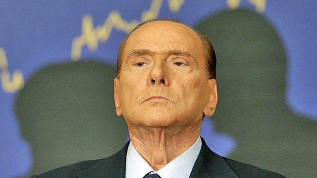 Berlusconi fue internado por problemas cardiacuteacos
