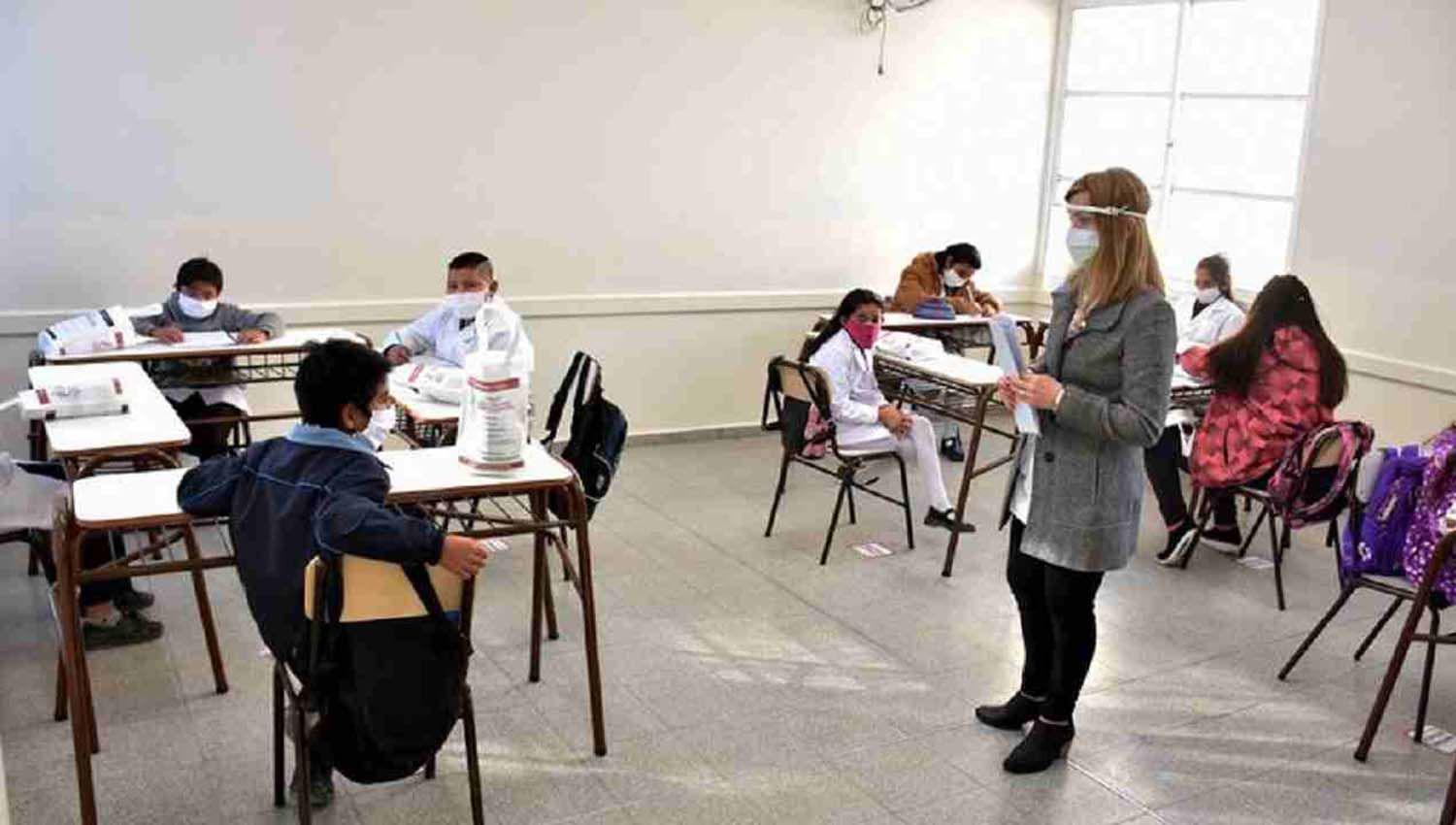 La vacunacioacuten nos permitiraacute intensificar la presencialidad del ciclo lectivo