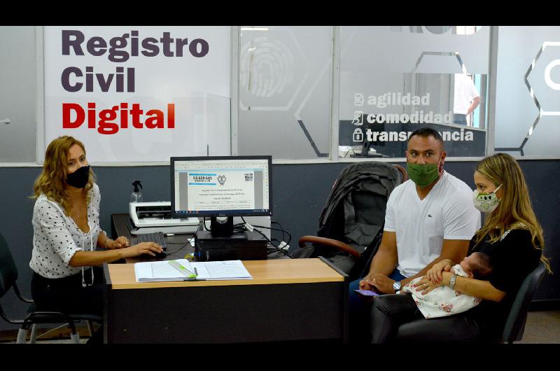 Santiago lanzoacute oficialmente el Registro Civil Digital