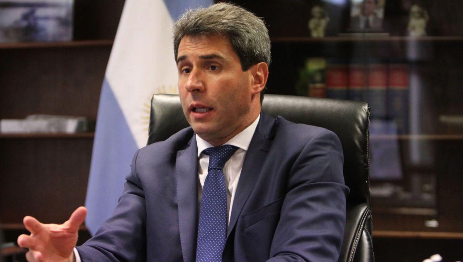 El gobernador de San Juan pidioacute ldquocalmardquo tras el fuerte sismo