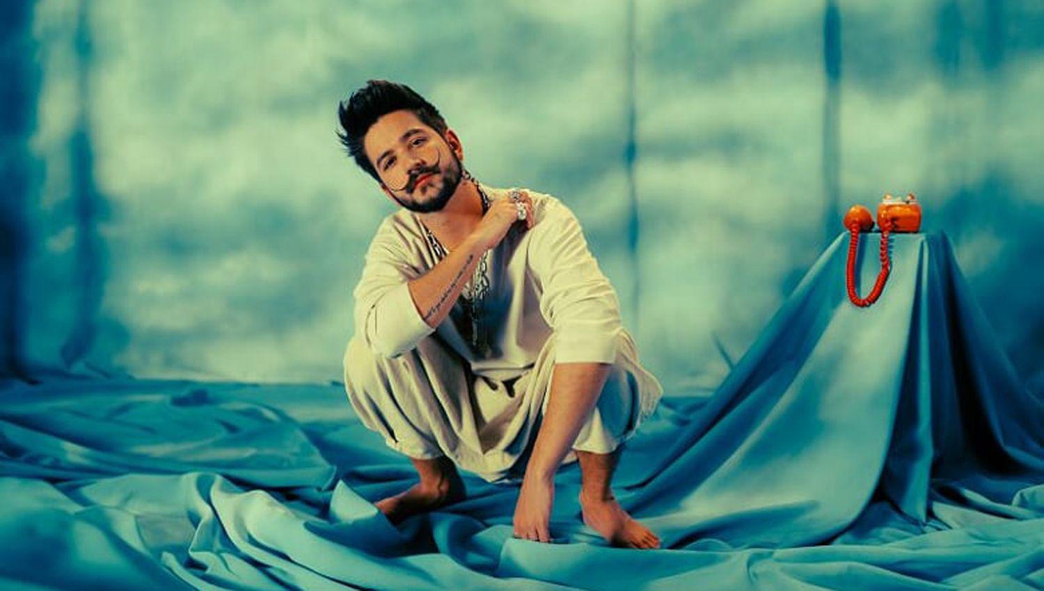 VIDEO Camilo presenta ldquoRopa carardquo y confiesa- ldquoSentiacute que era hora de contar un poquito de mi pasadordquo