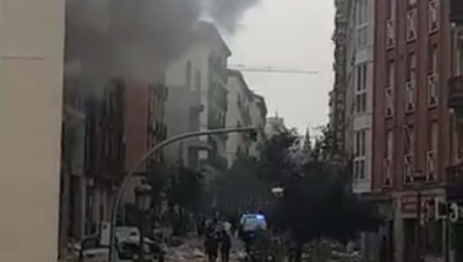 Al menos dos muertos por explosioacuten en un edificio de Madrid