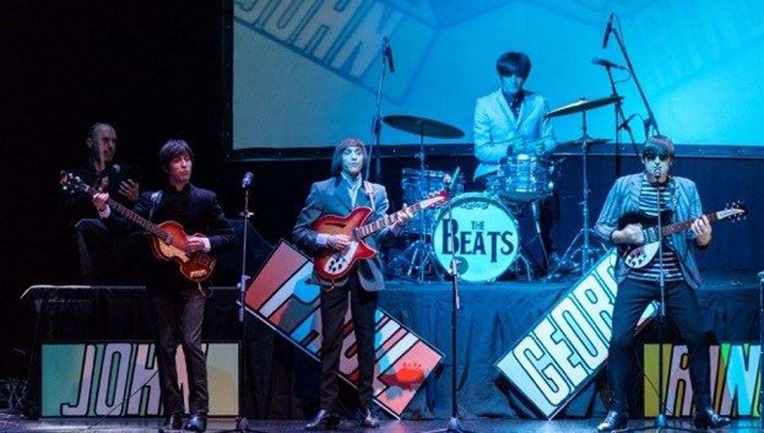 VIDEO The Beats ldquoLa mejor banda Beatle del mundordquo vuelve con todo a los escenarios reales para hacer revivir la magia de los cuatro de Liverpool