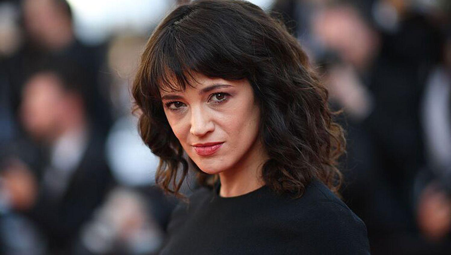 La actriz italiana Asia Argento acusoacute al cineasta Ron Cohen de abuso sexual