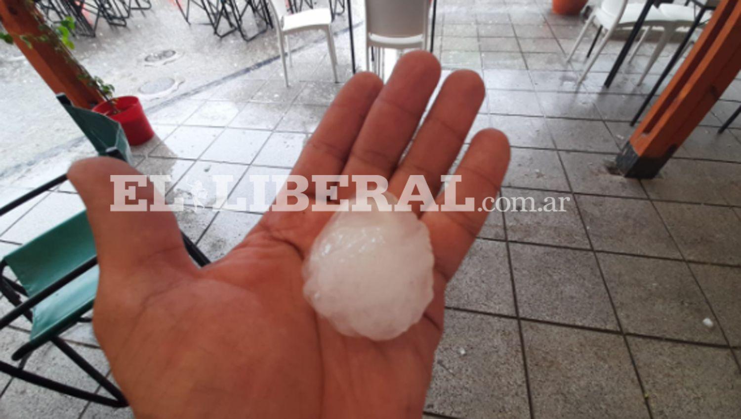 VIDEO E IMAacuteGENES Las Termas fue sorprendida por una tormenta con granizo