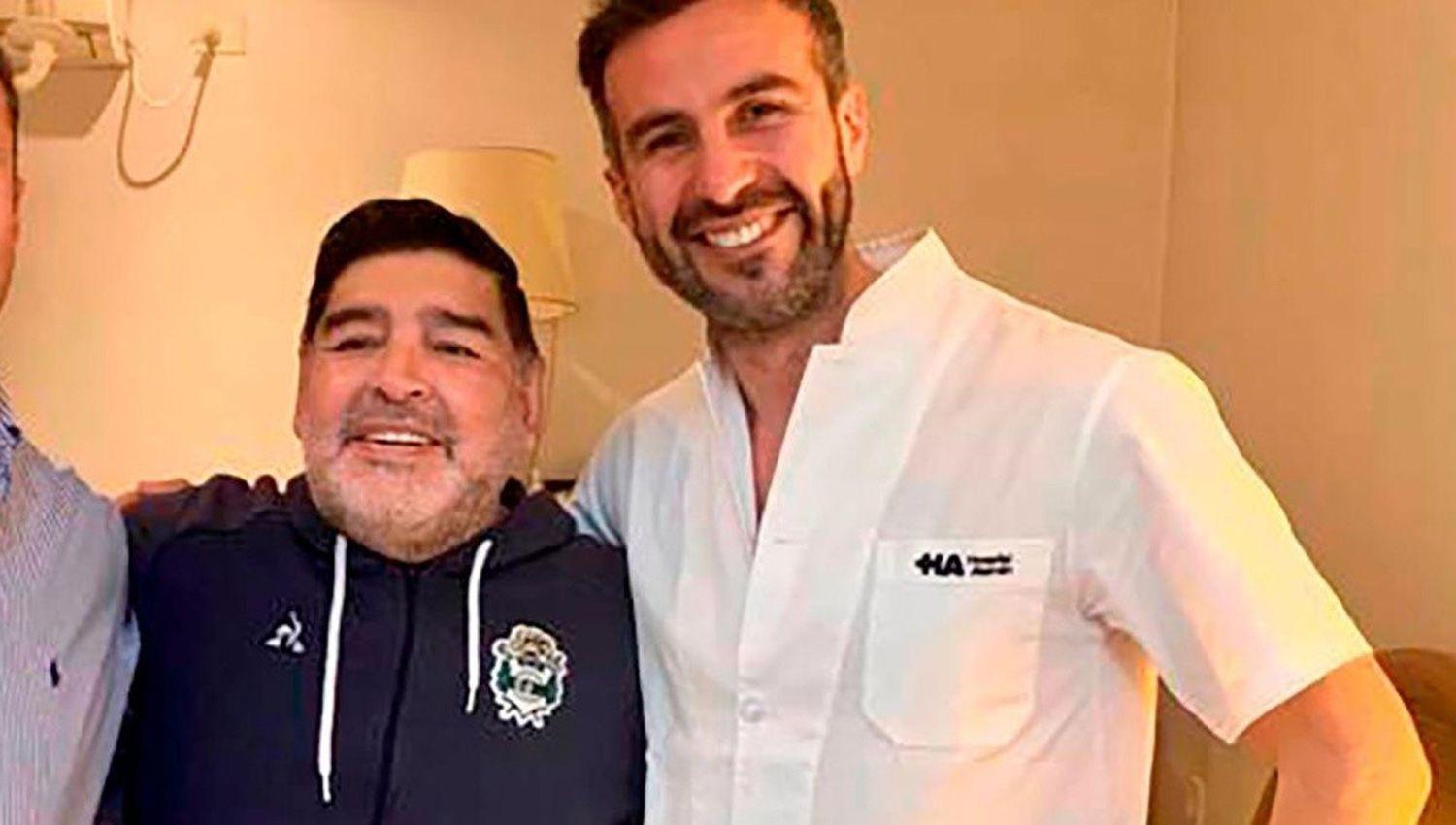Audio ldquoEl gordo se va a cagar muriendordquo el polemico mensaje de Luque minutos antes del fallecimiento de Maradona