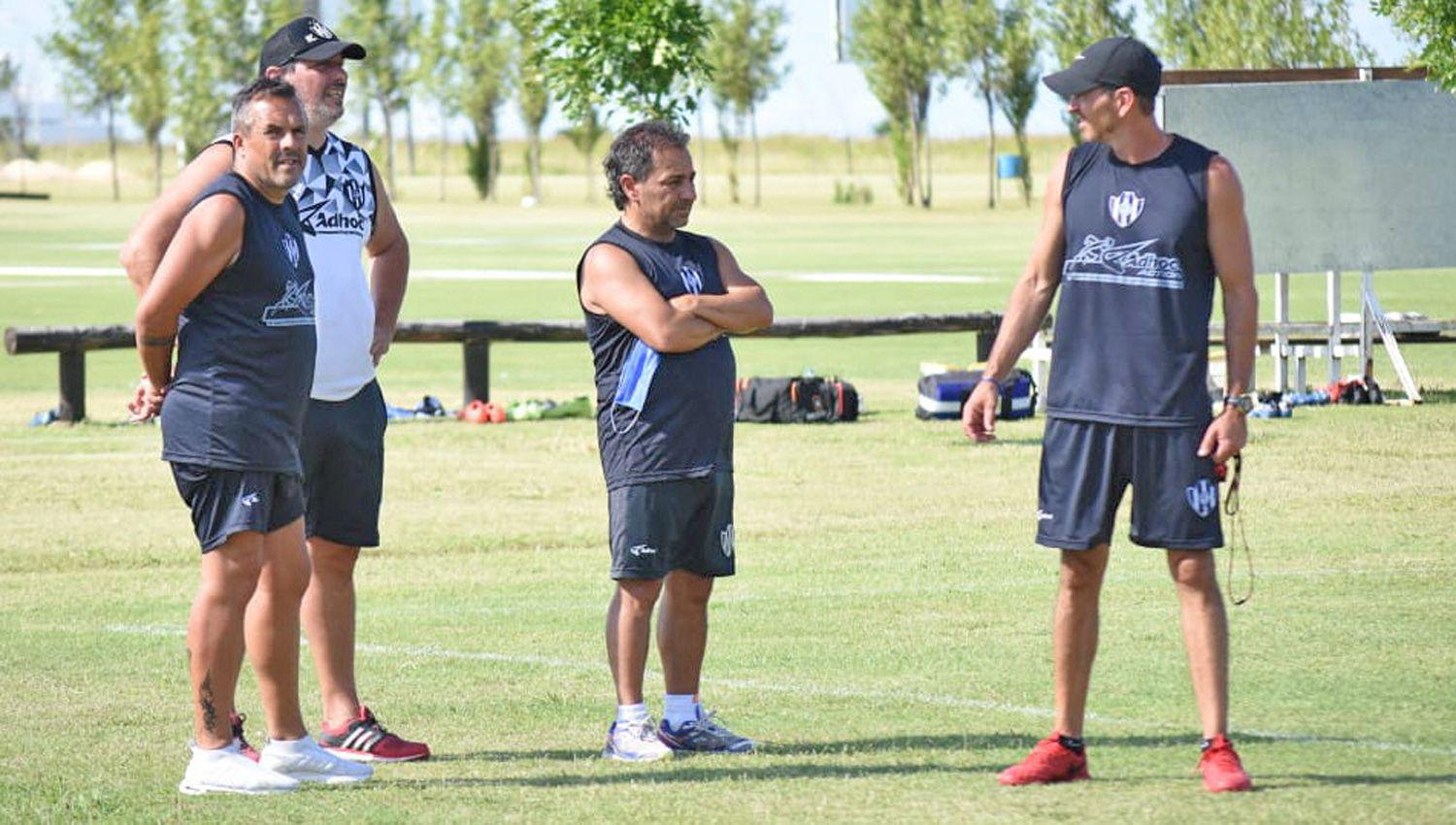 Gustavo Coleoni- ldquoEs una pretemporada muy atiacutepicardquo