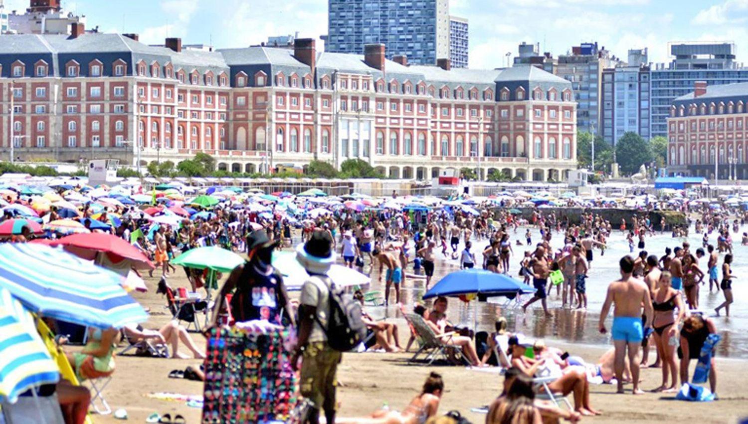 En enero Mar del Plata tuvo un 40-en-porciento- menos de turistas