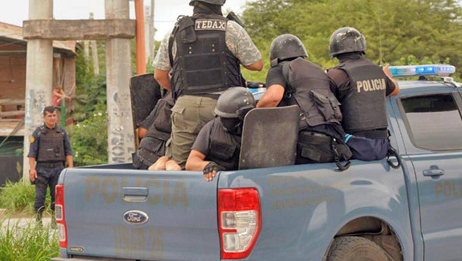 Piden prisioacuten preventiva para el ldquoColombianordquo por patear y morder a policiacuteas en Pinto