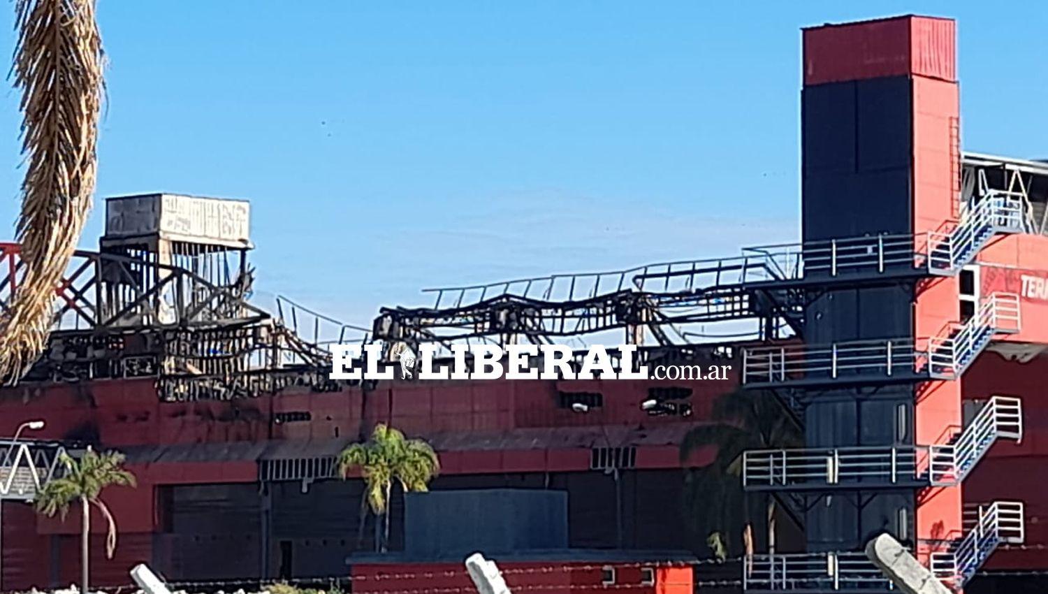 FOTOS Y VIDEO Asiacute quedoacute el Autoacutedromo de Las Termas tras el incendio de anoche