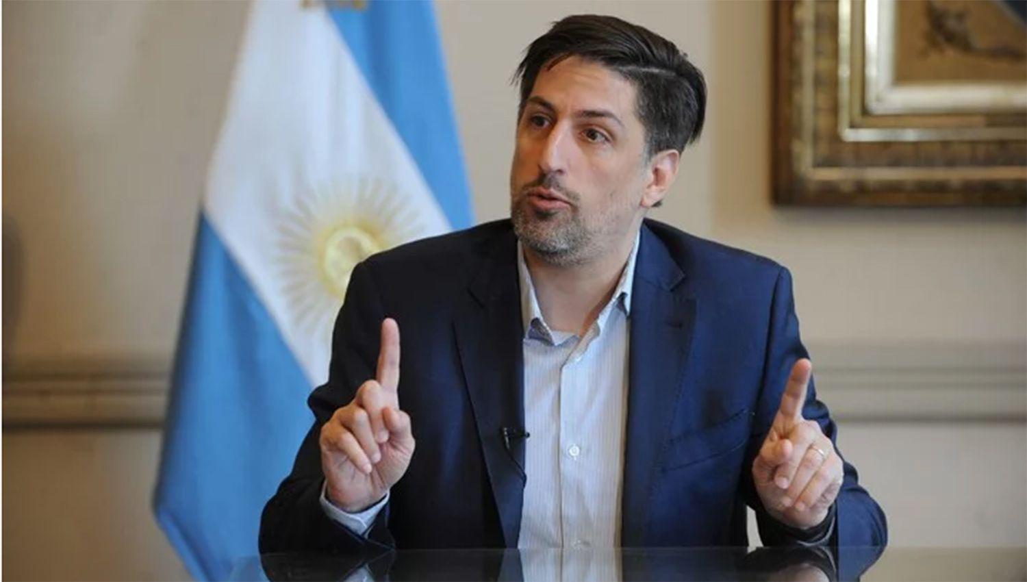 Nicolaacutes Trotta- ldquoHay riesgos pero se puede avanzar hacia una presencialidad segurardquo