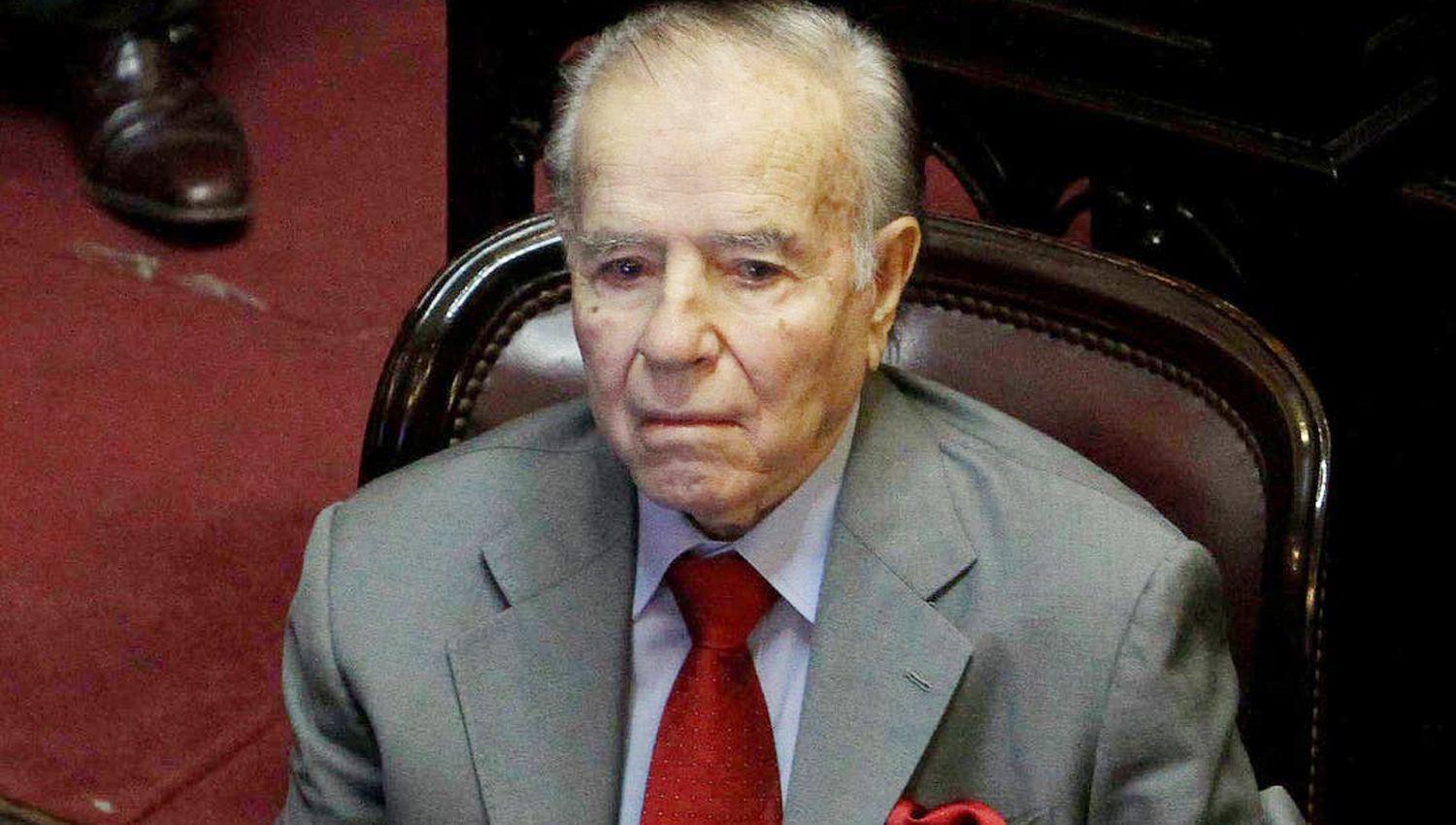 El Presidente Alberto Fernaacutendez decretoacute tres diacuteas de duelo nacional por la muerte de Carlos Sauacutel Menem