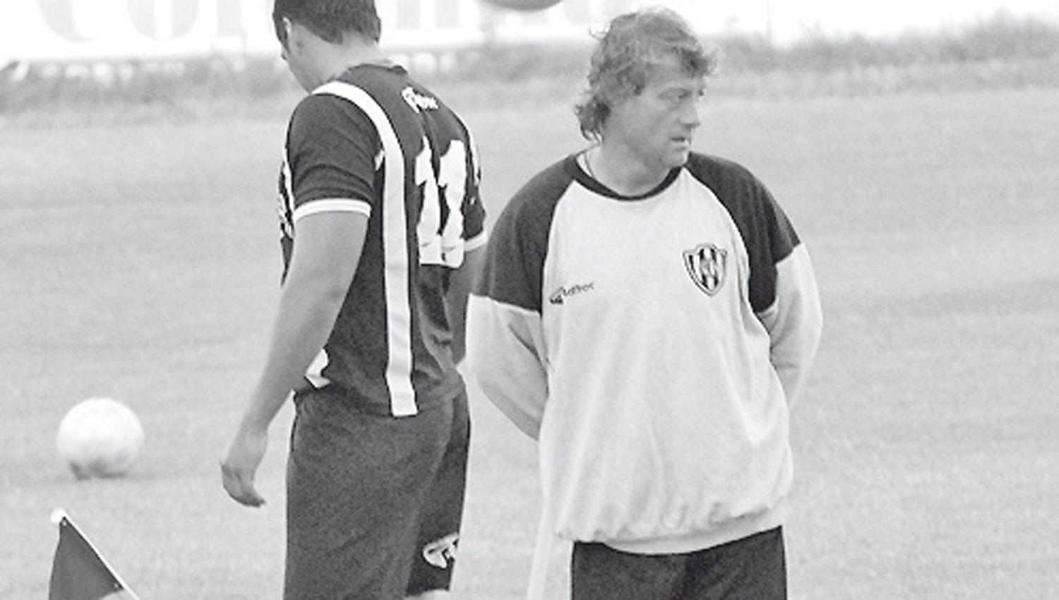 Luis Asili recordoacute a Leopoldo Luque- ldquoYo estaba al tanto de su problema de saludrdquo