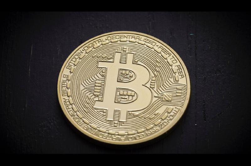 El Bitcoin superoacute por primera vez la barrera de los 50000 doacutelares