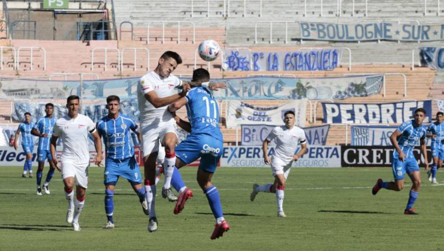 Estudiantes vencioacute a Godoy Cruz en Mendoza