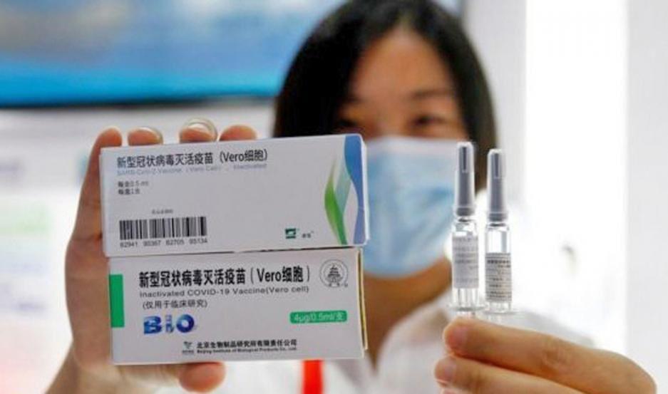 El jueves llegariacutea un milloacuten de dosis chinas para 500000 personas