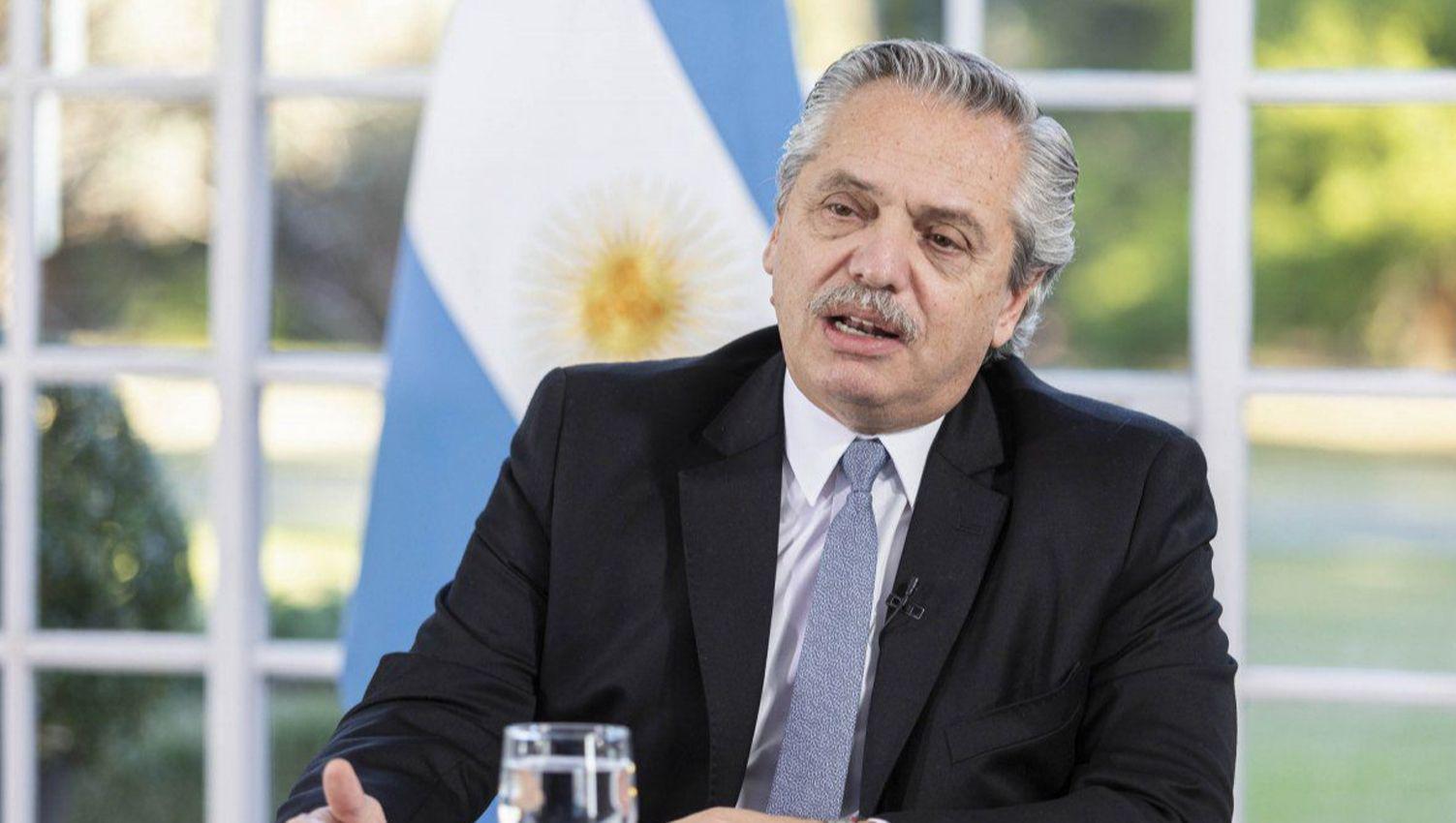 El presidente Alberto Fernaacutendez dijo que quiere ldquounir a los argentinos maacutes allaacute de las banderiacuteas poliacuteticasrdquo