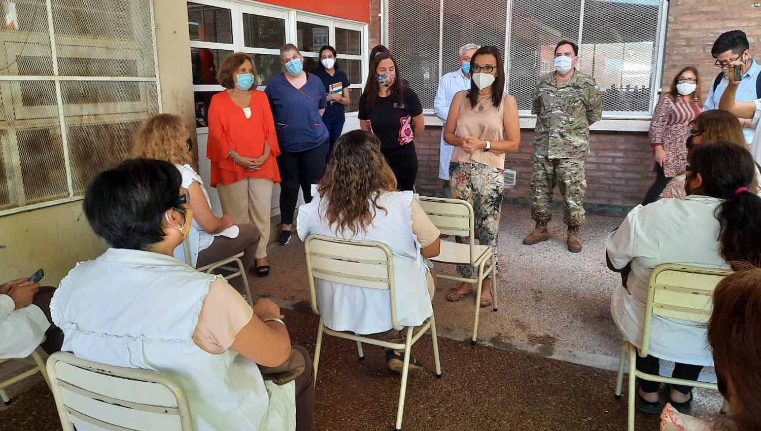 Dieron a conocer el cronograma de vacunacioacuten para el personal docente y no docente