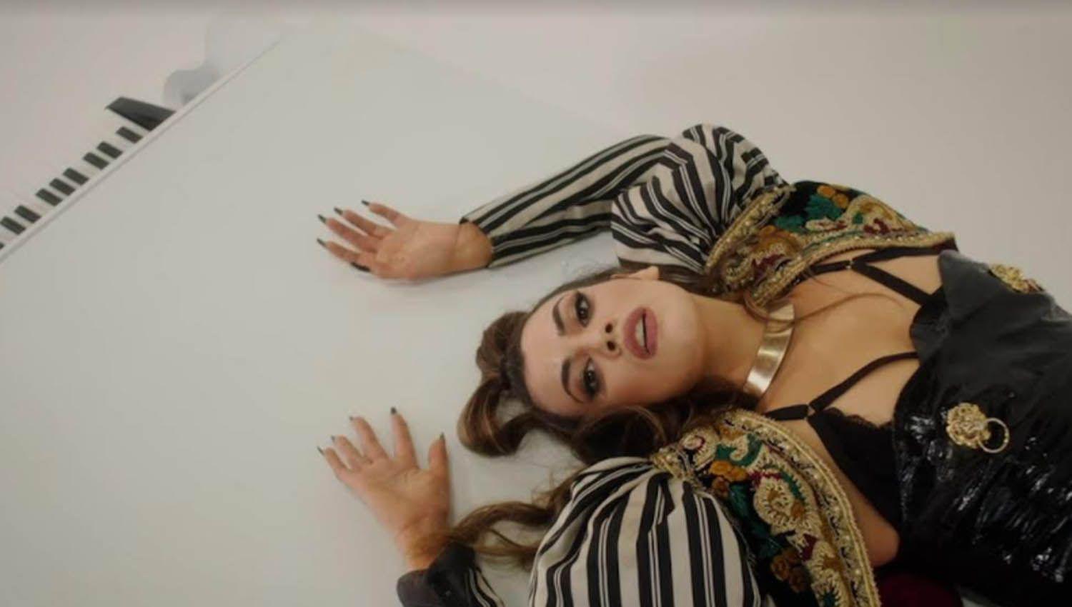 VIDEO  Anto Cirillo la cantante  argentina que salioacute del reality ldquoLa Vozrdquo y que hoy vuela alta con creaciones propias