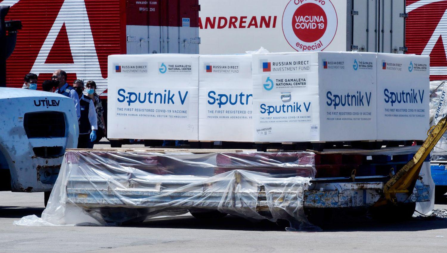 El Ministerio de Salud comenzoacute hoy la distribucioacuten de 395850 dosis de Sputnik V en todo el paiacutes