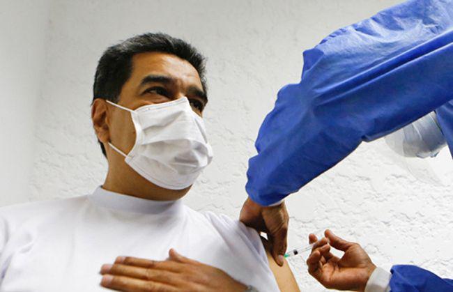 Maduro recibioacute la primera dosis de la vacuna Sputnik V contra el Covid-19