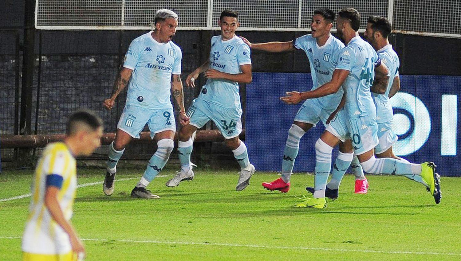 VIDEO  Racing le ganoacute a Rosario Central con un gol de Copetti