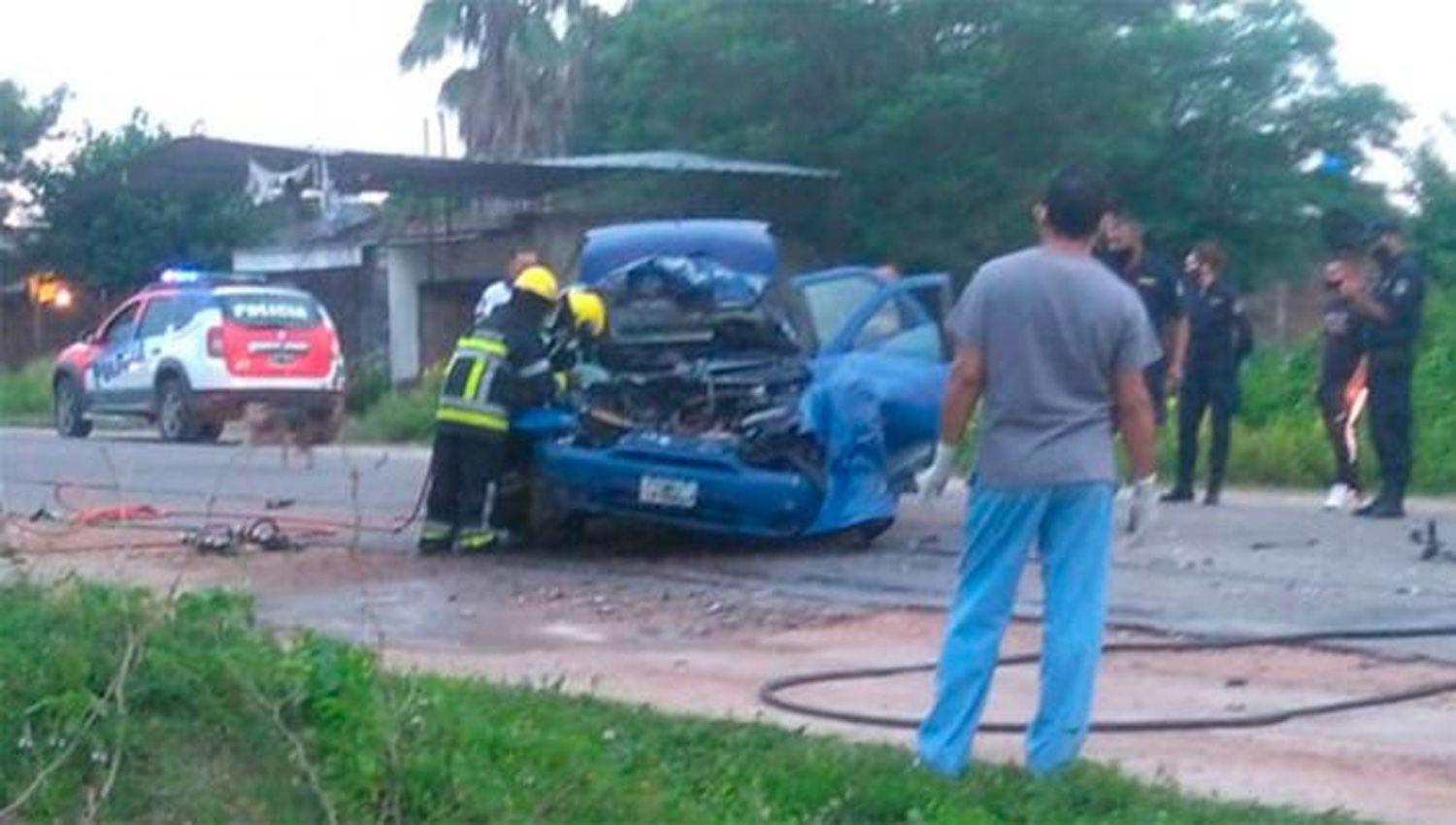 Un auto y una maacutequina chocaron de frente en Las Termas- un hombre murioacute y dos personas sufrieron heridas