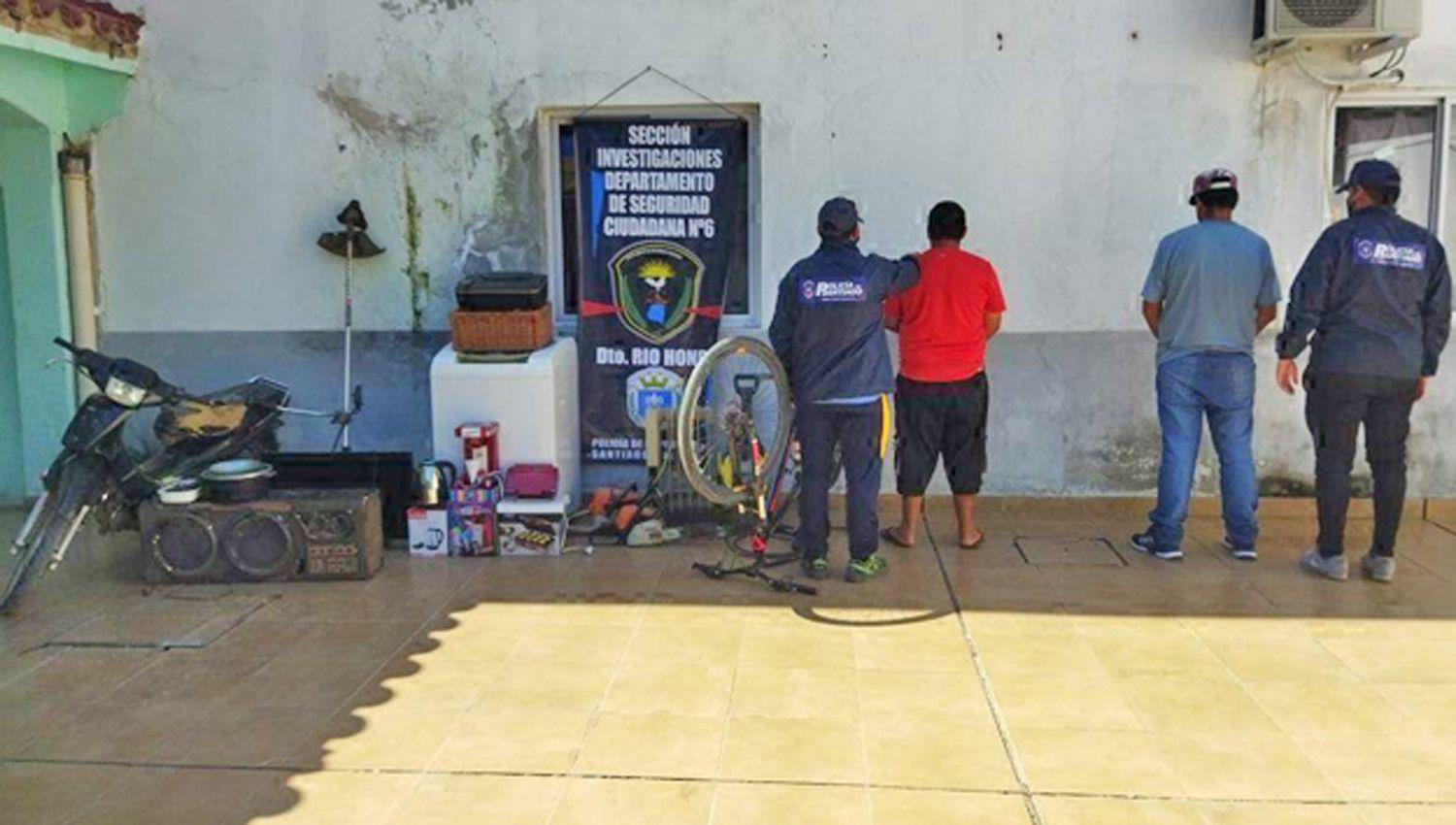 Secuestran numerosos bienes que fueron robados en Riacuteo Hondo
