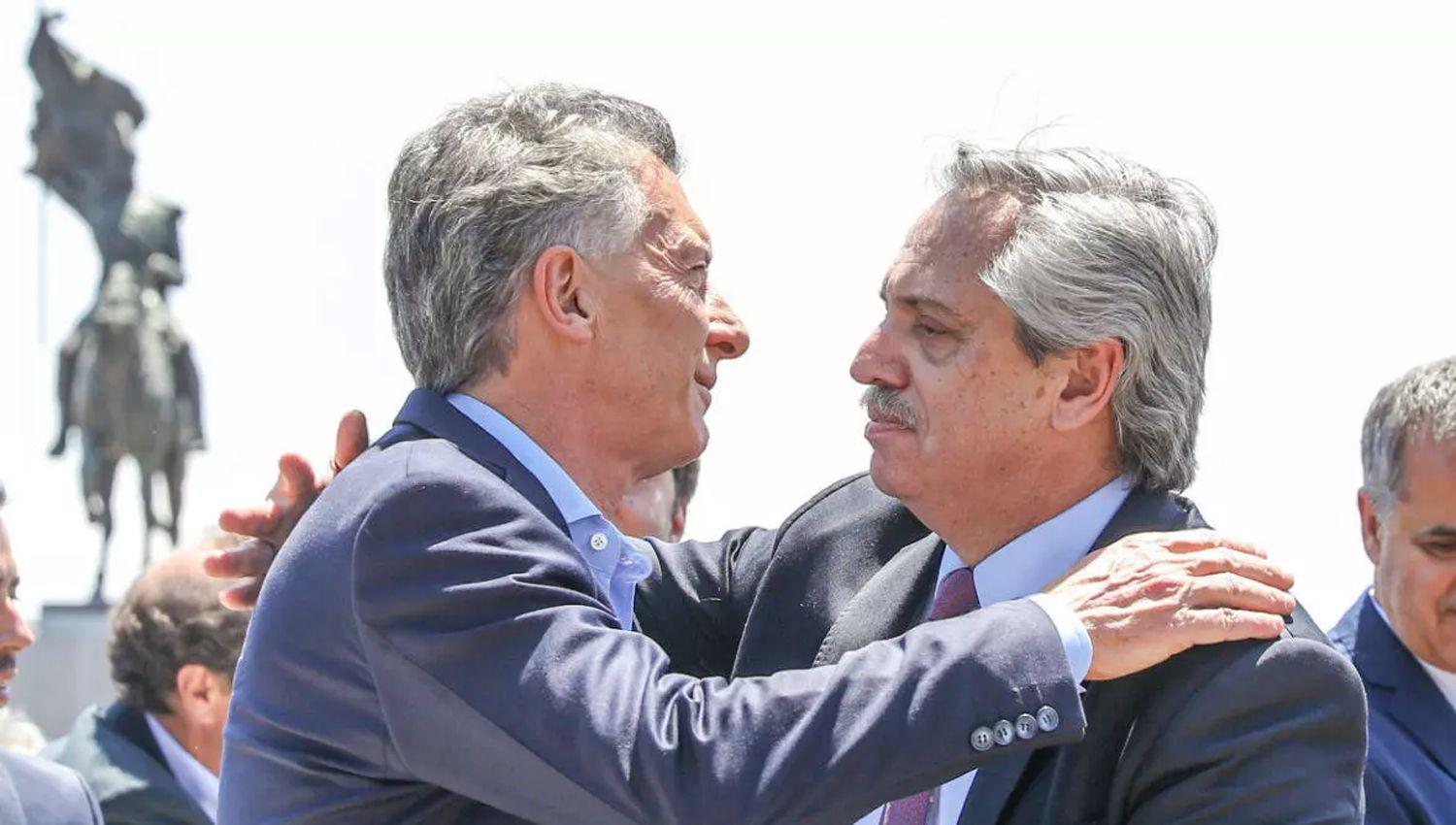 Macri y dirigentes de todo el arco poliacutetico repudiaron la agresioacuten que sufrioacute Alberto Fernaacutendez