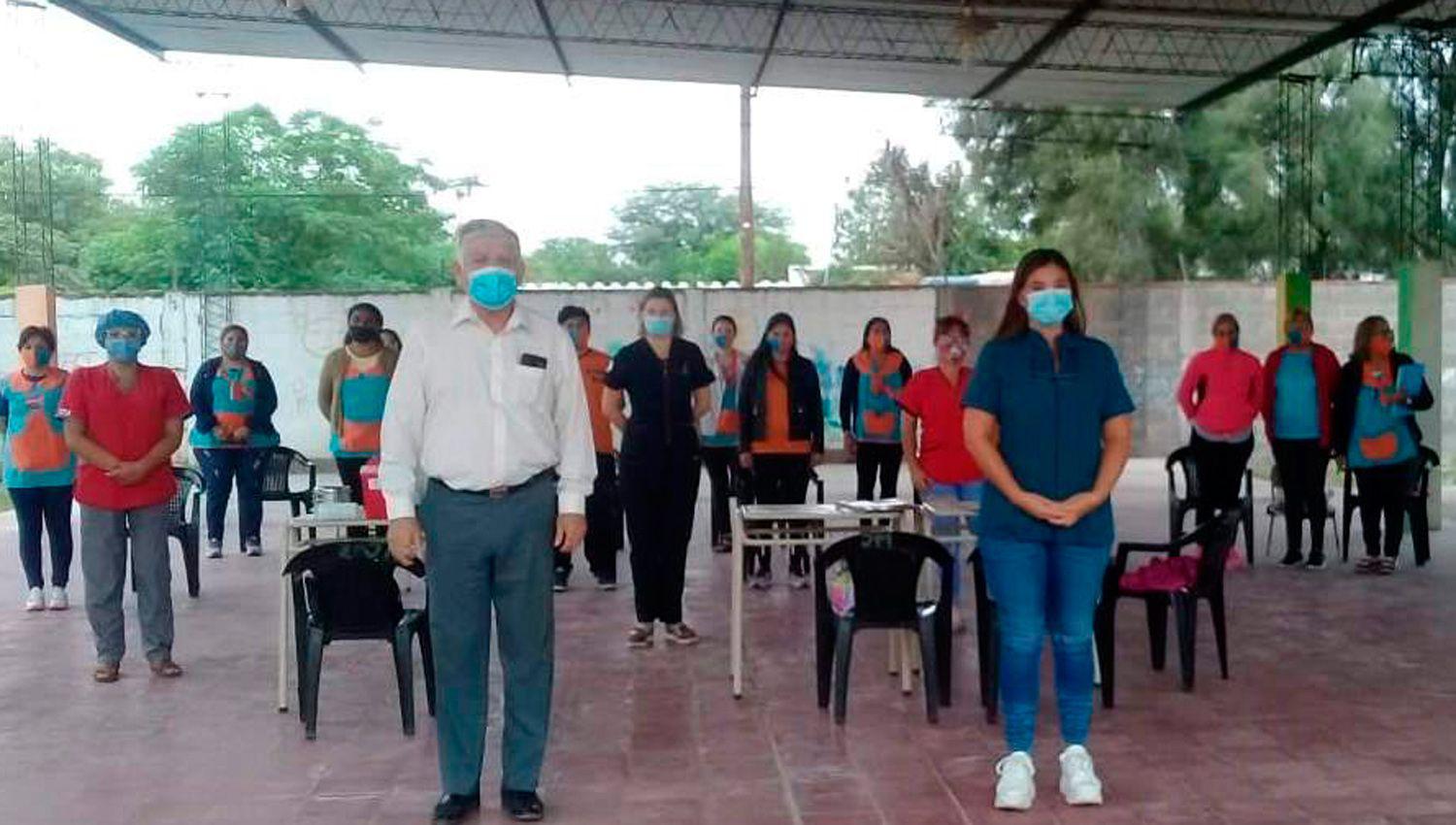 Se completoacute la vacunacioacuten de docentes en Clodomira