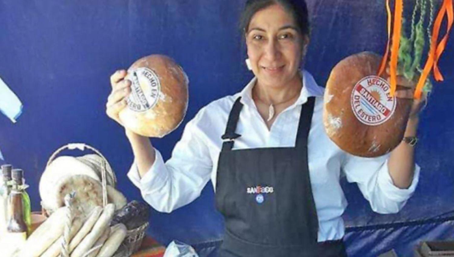 VIDEO  Berta Ruiz la cocinera y emprendedora santiaguentildea que Netflix podriacutea elegir para el documental ldquoLa ruta de la empanadardquo